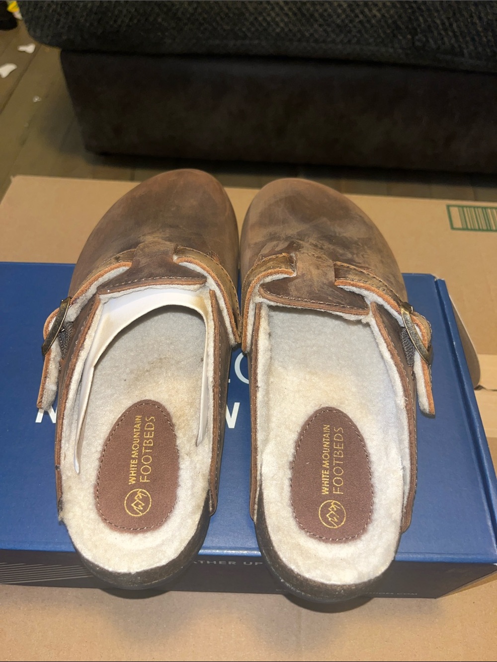Brand new White Mountain Brown Leather Shearling Clog with Buckle - Picture 4 of 7
